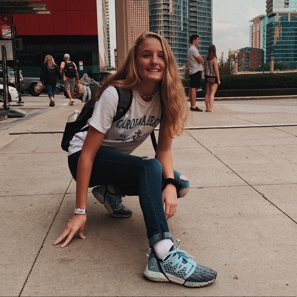 Meet your Posher, Ry - Picture 2 of 2